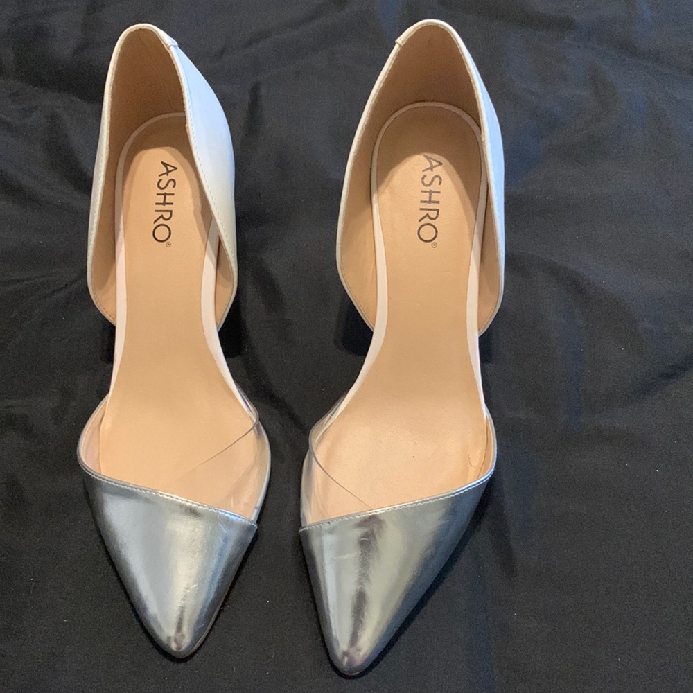 White/Silver/Clear Pumps 2.75 “ heels